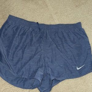 Nike women’s shorts